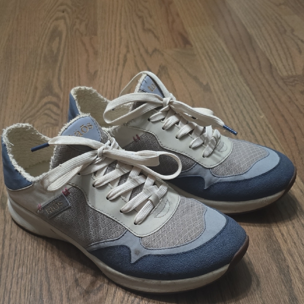 Taos Sneakers